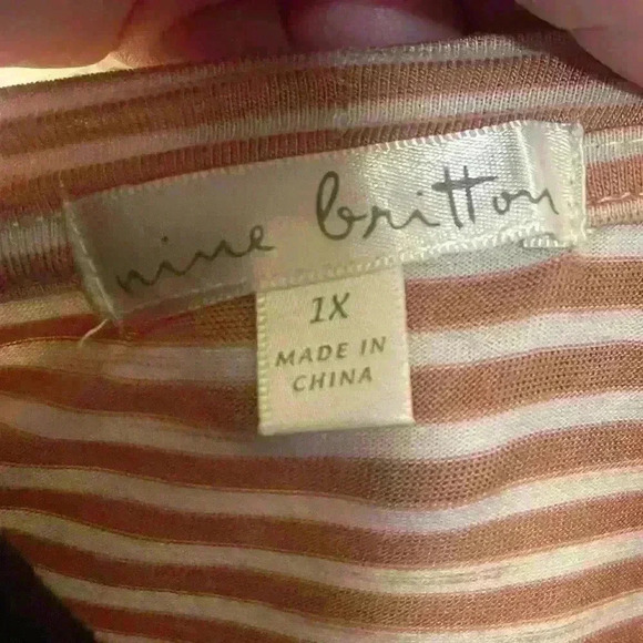 Nine Britton Rust Orange and Cream striped tee with ruffle tiered sleeves- sz 1X - Picture 4 of 7